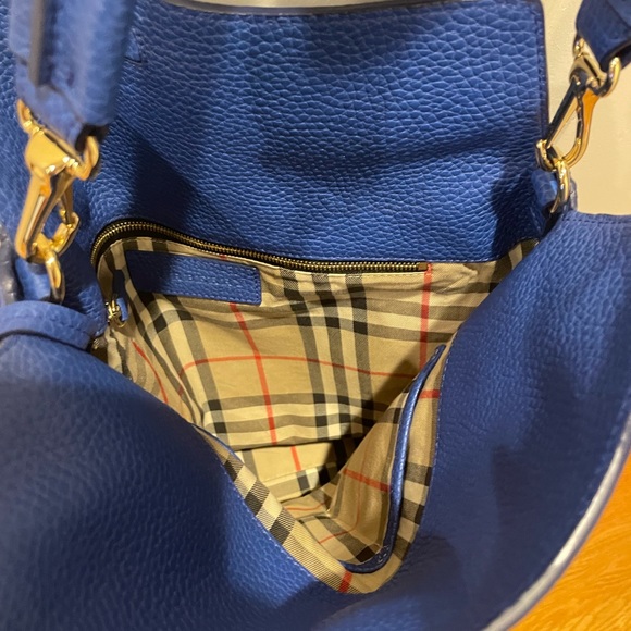 NWT Burberry London Grainy Leather Medium Cale Hobo Tote Bag - 💯 Authentic - Picture 5 of 5